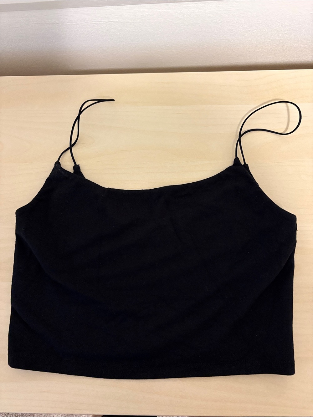 Aritzia Wilfred free s small Black Women's Spaghetti Strap Crop Top
